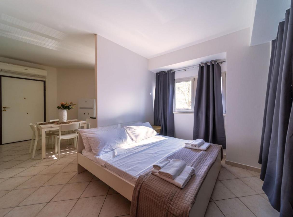 Alessandra Aparthotel *